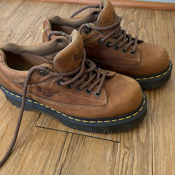 Dr Martens size 7 - Picture 4 of 6